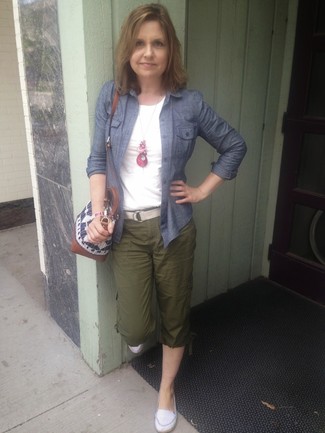 Women's Navy Chambray Button Down Blouse, White Crew-neck T-shirt, Dark Green Cargo Pants, White Leather Driving Shoes
