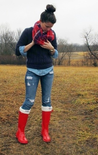 Women's Navy Cable Sweater, Light Blue Denim Shirt, Blue Ripped Skinny Jeans, Red Rain Boots