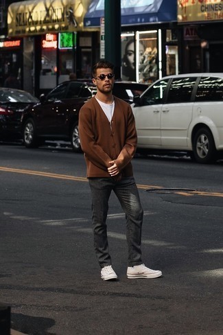 Dark Brown Cardigan Outfits For Men: This laid-back combo of a dark brown cardigan and charcoal chinos is a lifesaver when you need to look good but have zero time. To give your look a more laid-back touch, why not throw a pair of beige canvas high top sneakers into the mix?