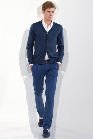 Blue Suede Tassel Loafers Outfits: Consider pairing a navy cardigan with navy chinos to bring out the cool-kid in you. Complete this look with blue suede tassel loafers for a touch of elegance.