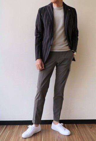 Black Vertical Striped Blazer Outfits For Men: 