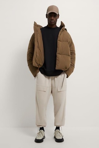 Brown Puffer Jacket Outfits For Men: 
