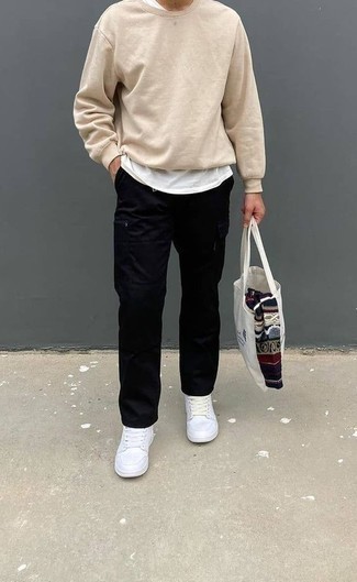 White and Black Canvas Tote Bag Outfits For Men: 