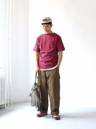 Red Horizontal Striped Crew-neck T-shirt Outfits For Men: 