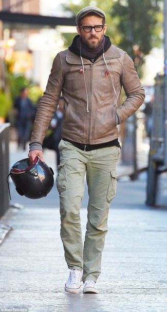 Beige Leather Bomber Jacket Outfits For Men: 
