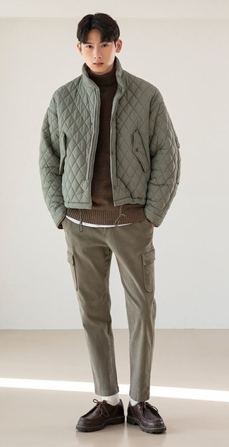 Dark Brown Wool Turtleneck Outfits For Men: 