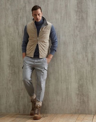 Beige Socks Outfits For Men In Their 30s: 