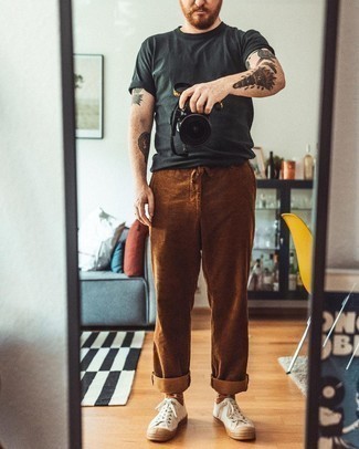 Men's Charcoal Crew-neck T-shirt, Brown Corduroy Chinos, White Canvas Low Top Sneakers, Tobacco Print Socks