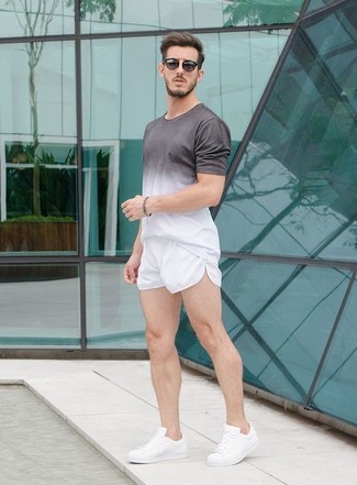 White Shorts with White Plimsolls Outfits For Men (6 ideas