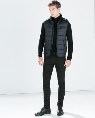 Charcoal Gilet Outfits For Men: If you're on the lookout for a casual and at the same time on-trend ensemble, choose a charcoal gilet and black jeans. Bring an elegant twist to an otherwise everyday outfit by rounding off with a pair of black leather derby shoes.