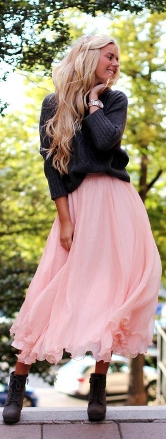 Pink Pleated Midi Skirt Outfits: 