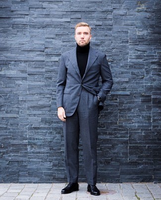 Charcoal Suit Outfits: Combining a charcoal suit and a navy turtleneck will prove your sartorial skills. Balance your outfit with a dressier kind of shoes, like these black leather oxford shoes.