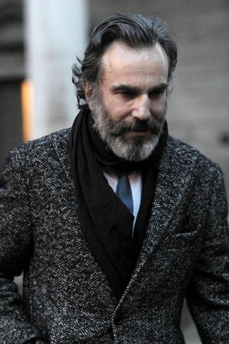 Grey Herringbone Wool Blazer Outfits For Men: 