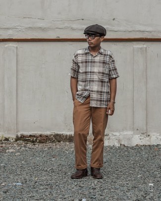 Grey Plaid Short Sleeve Shirt Outfits For Men: 