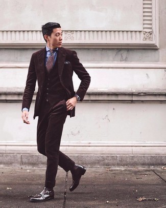Dark Brown Pocket Square Outfits In Their 20s: 