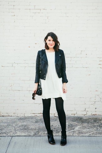 Black Wool Tights Outfits In Their 30s: 