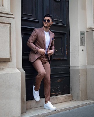 Brown Vertical Striped Blazer Outfits For Men: 