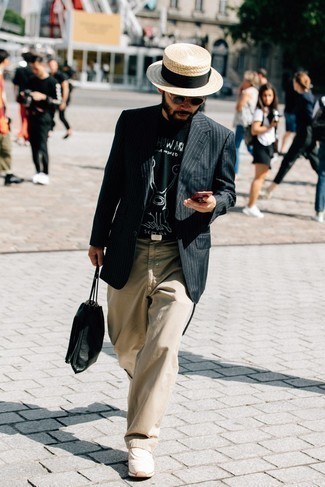 Black Vertical Striped Blazer Outfits For Men: 