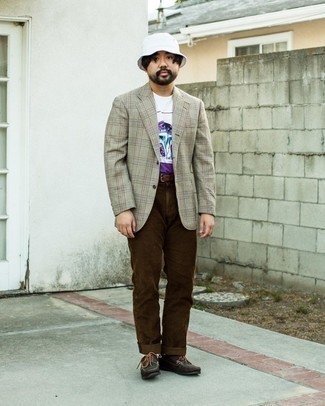 Dark Brown Corduroy Chinos Outfits: 