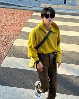 Mustard Leather Messenger Bag Outfits: 