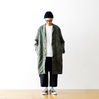 Men's Navy and White Canvas Low Top Sneakers, Navy Linen Chinos, White Crew-neck T-shirt, Dark Green Raincoat
