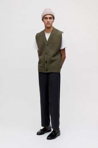 Dark Green Sweater Vest Outfits For Men: 