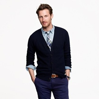 Blue Denim Shirt Outfits For Men: 