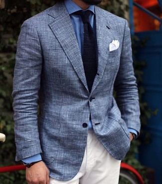 White and Navy Cotton Pocket Square Outfits: 