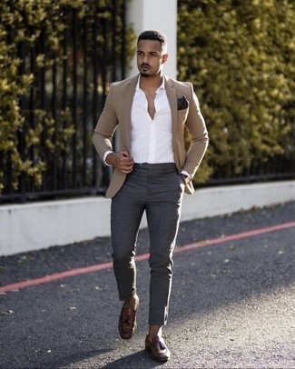 Dark Brown Leather Gloves Outfits For Men In Their 20s: 