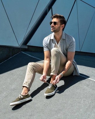 Dark Green Canvas Low Top Sneakers Outfits For Men: 