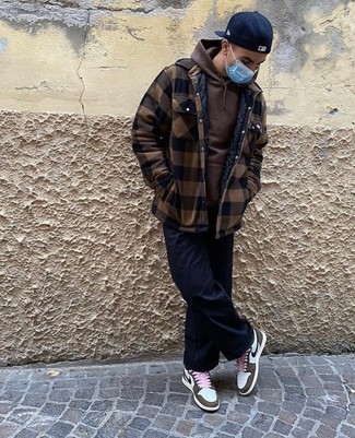 Brown Low Top Sneakers with Hoodie Outfits For Men: 