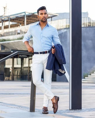 Light Blue Long Sleeve Shirt with Navy Blazer Outfits For Men: 