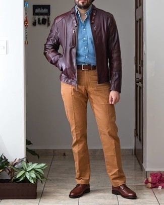 Burgundy Leather Bomber Jacket Outfits For Men: 