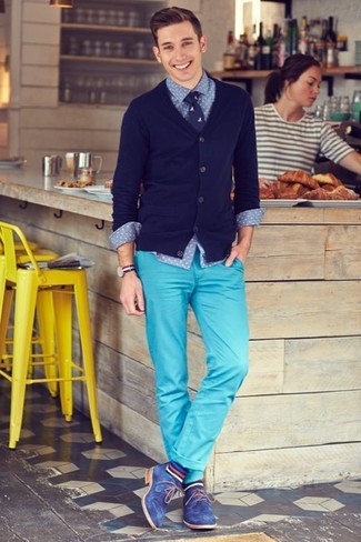 Blue Polka Dot Chambray Long Sleeve Shirt Outfits For Men: 