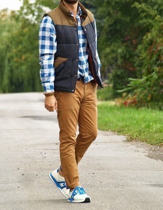 Navy Wool Gilet Outfits For Men: 