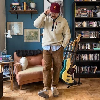 Burgundy Baseball Cap Warm Weather Outfits For Men: 