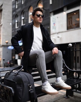 Charcoal Canvas Holdall Outfits For Men: 
