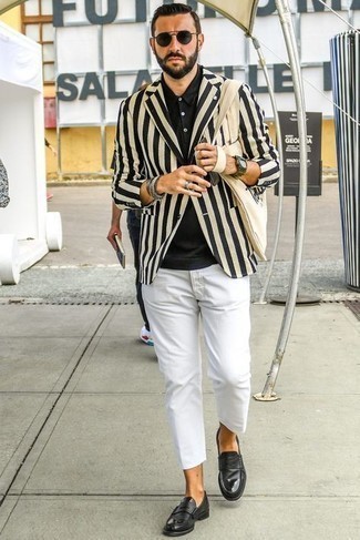 Beige Vertical Striped Blazer Outfits For Men: 