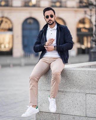White and Green Leather Low Top Sneakers Outfits For Men: 