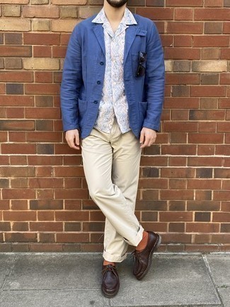 Men's Dark Brown Leather Desert Boots, Beige Chinos, Multi colored Print Short Sleeve Shirt, Blue Cotton Blazer