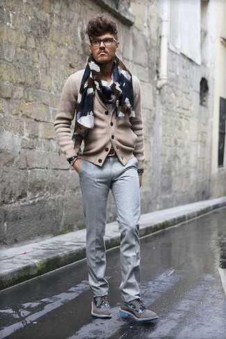 Grey Suede Brogues Outfits: 