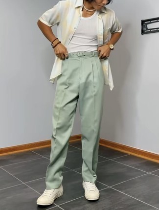 Mint Chinos Outfits: 