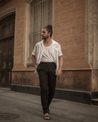 White Linen Short Sleeve Shirt Outfits For Men: 