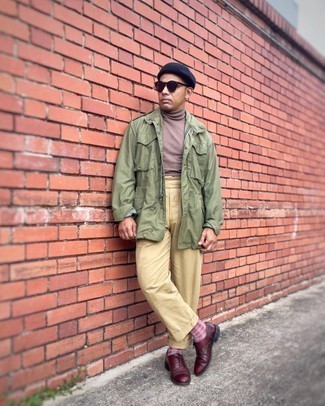 Olive Military Jacket Smart Casual Outfits For Men: 