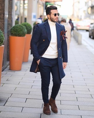 Navy Vertical Striped Overcoat Outfits: 
