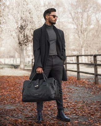 Black Leather Holdall Smart Casual Outfits For Men: 