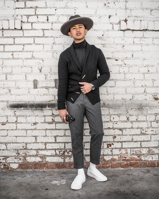 Charcoal Turtleneck Outfits For Men: 