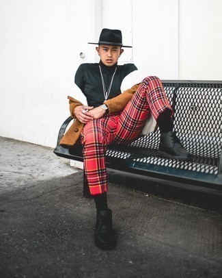 Red Plaid Chinos Outfits: 