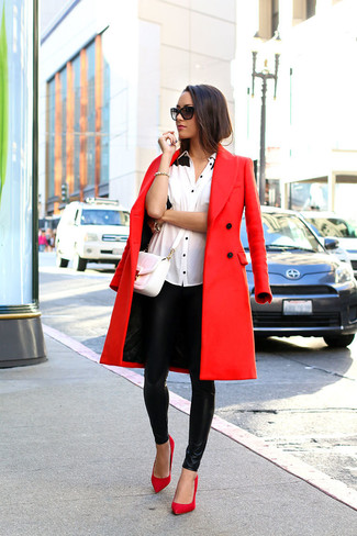 Red Suede Pumps Outfits: A red coat and black leather leggings are the kind of a fail-safe casual combo that you so terribly need when you have no time to spare. A pair of red suede pumps effortlessly dresses up the outfit.