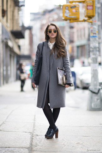 Grey Leather Clutch Outfits: For a safe casual option, you can rely on this combination of a grey coat and a grey leather clutch. Balance out your outfit with a dressier kind of shoes, like this pair of black leather tassel pumps.